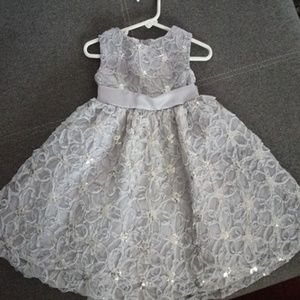 Girl's formal dress size 3T
